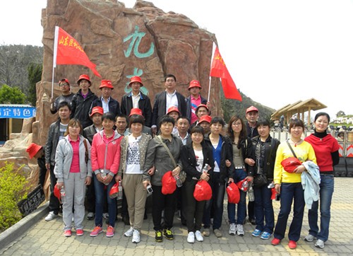 2012.5.1期間公司組織優(yōu)秀員工到蓬萊、長(cháng)島旅游